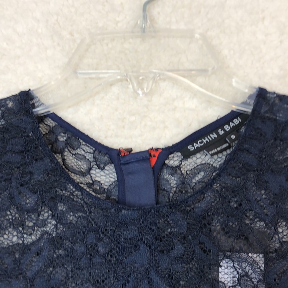 NWT Sachin + Babi Midnight Blue Scallop Lace Top SIZE SMALL - Picture 5 of 9